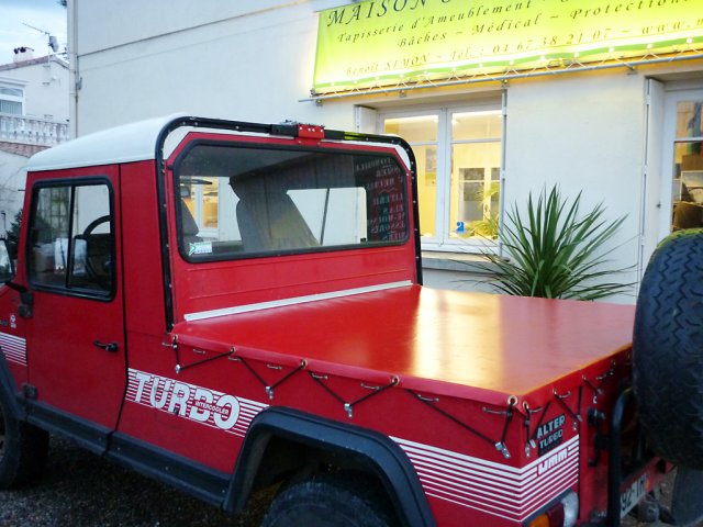 Bâche de protection sur mesure pour 4x4