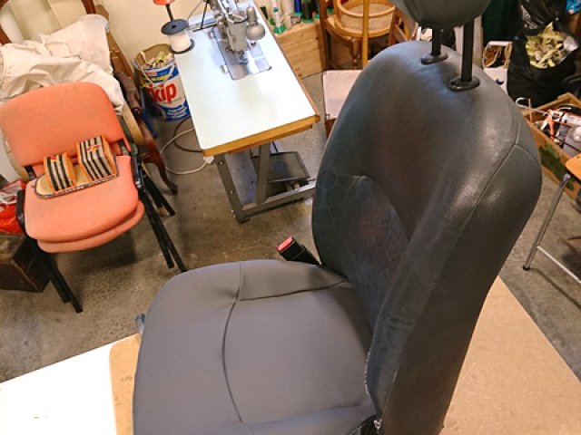 Sellerie VL/PL/TC réparation siège (DSC_0379.JPG)