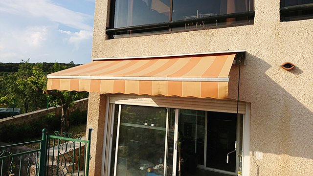 Store à banne (DSC_0525.JPG) New