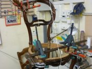 Tapisserie chaise collée